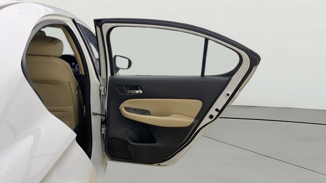 View Honda City ZX Image 6 Used Honda City ZX Image 6