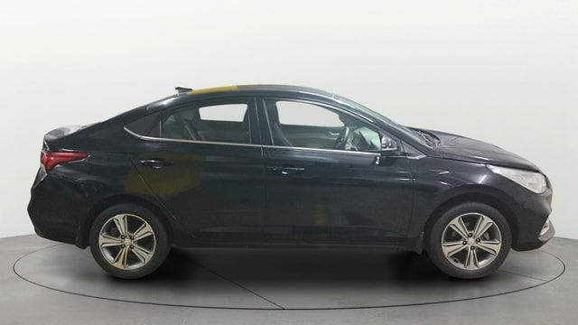 View Hyundai Verna Image 9 Used Hyundai Verna Image 9