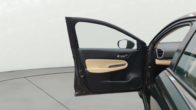 View Honda City ZX Image 33 Used Honda City ZX Image 33