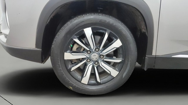 View MG Hector Plus Image 37 Used MG Hector Plus Image 37
