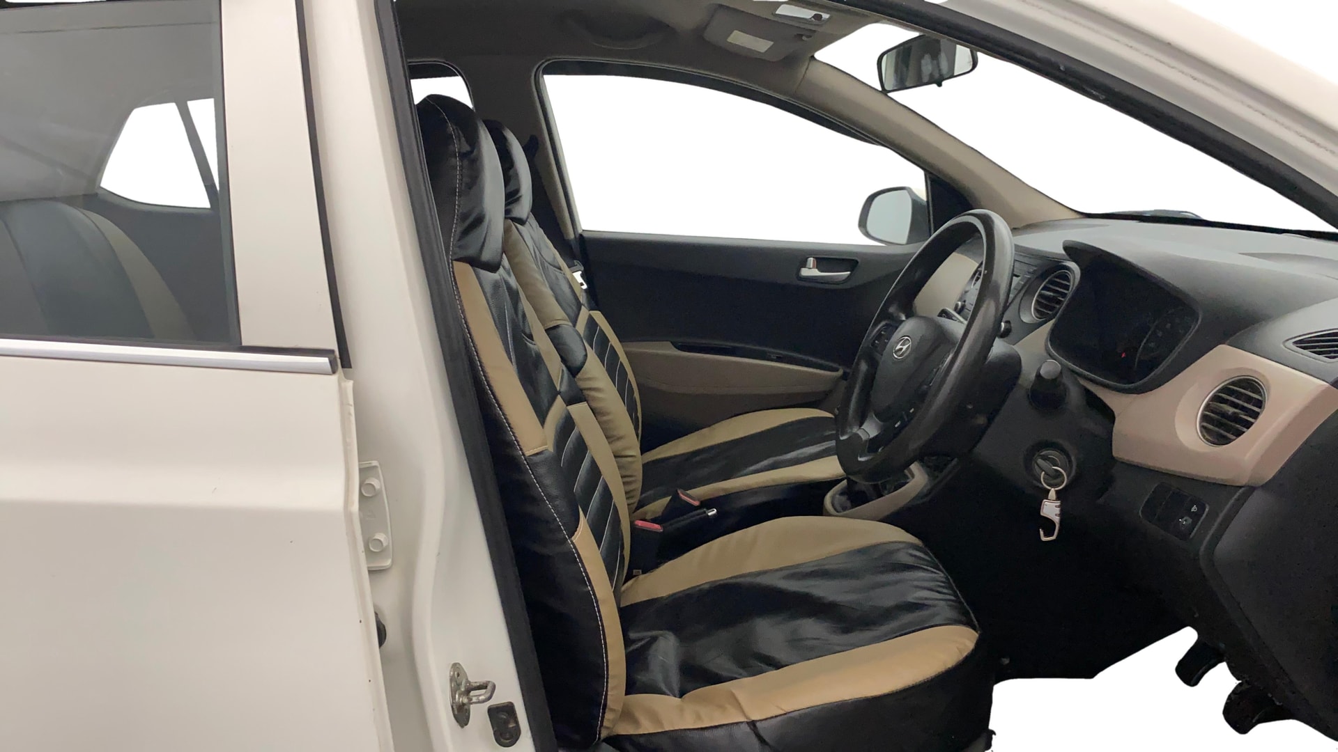View 2017 Hyundai Grand i10 Sportz 1.2 Kappa Image 25 Used 2017 Hyundai Grand i10 Sportz 1.2 Kappa Image 25