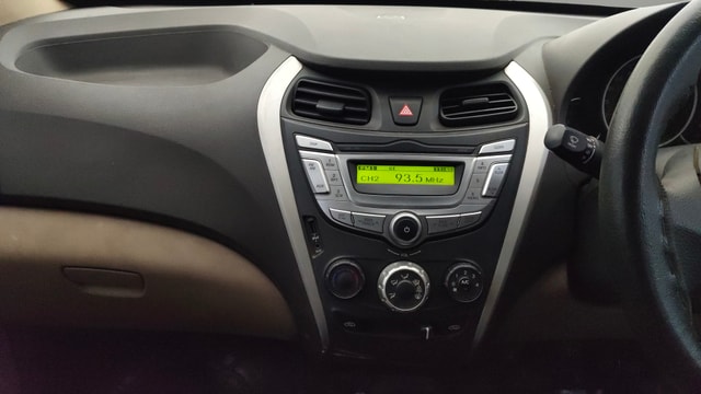 View Hyundai EON Image 17 Used Hyundai EON Image 17