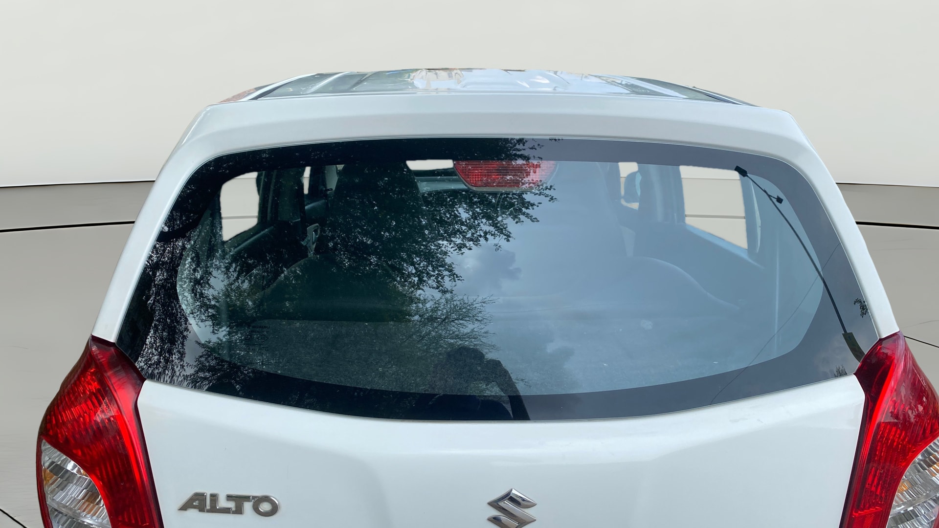 View 2020 Maruti Suzuki 1000 Base Variant Image 4 Used 2020 Maruti Suzuki 1000 Base Variant Image 4