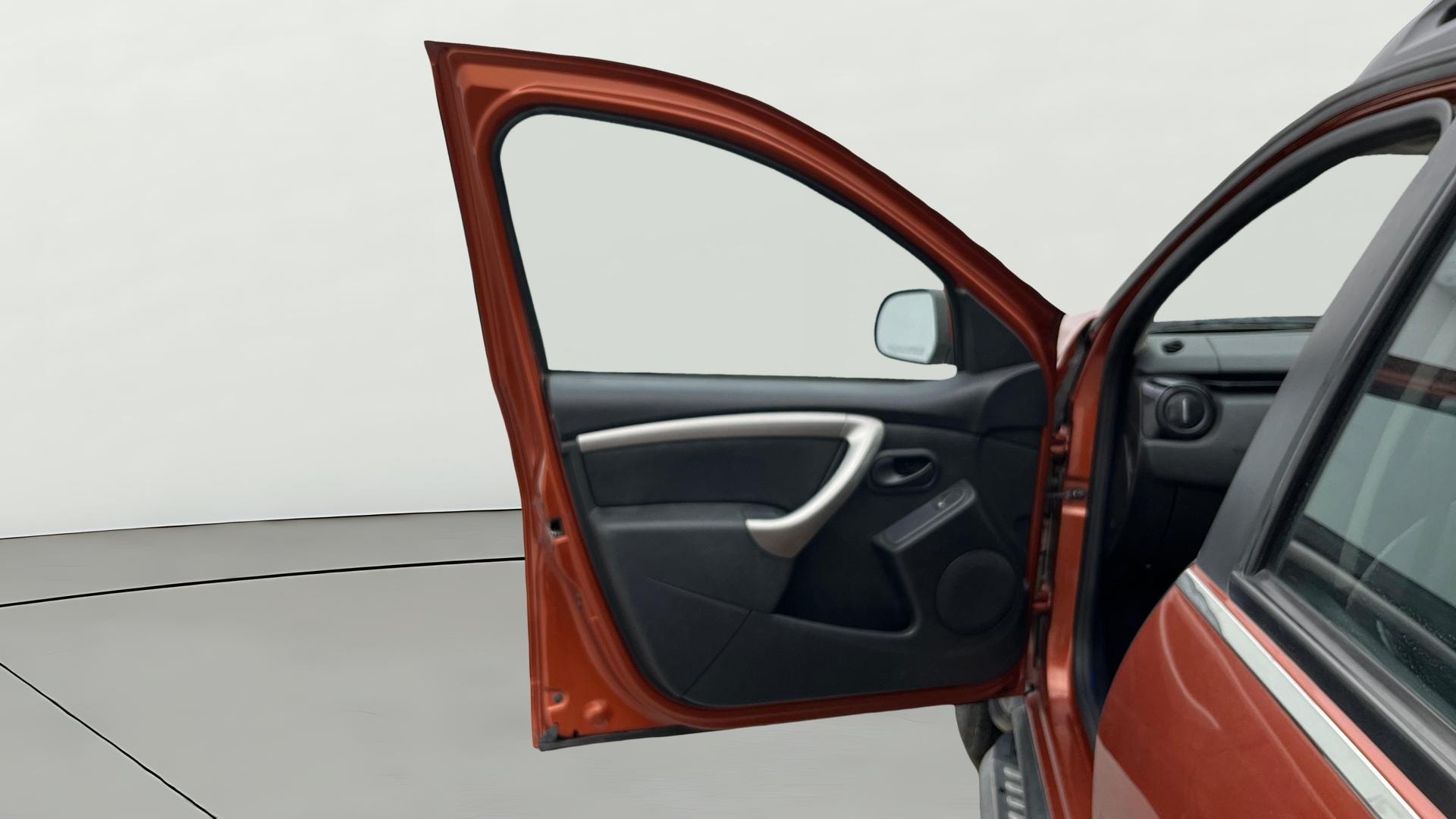 View 2022 Renault Duster Petrol RXS BS IV Image 31 Used 2022 Renault Duster Petrol RXS BS IV Image 31