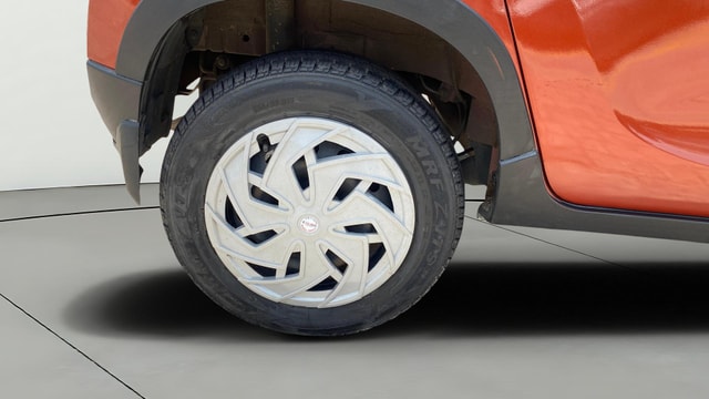 View Mahindra KUV100 Image 23 Used Mahindra KUV100 Image 23