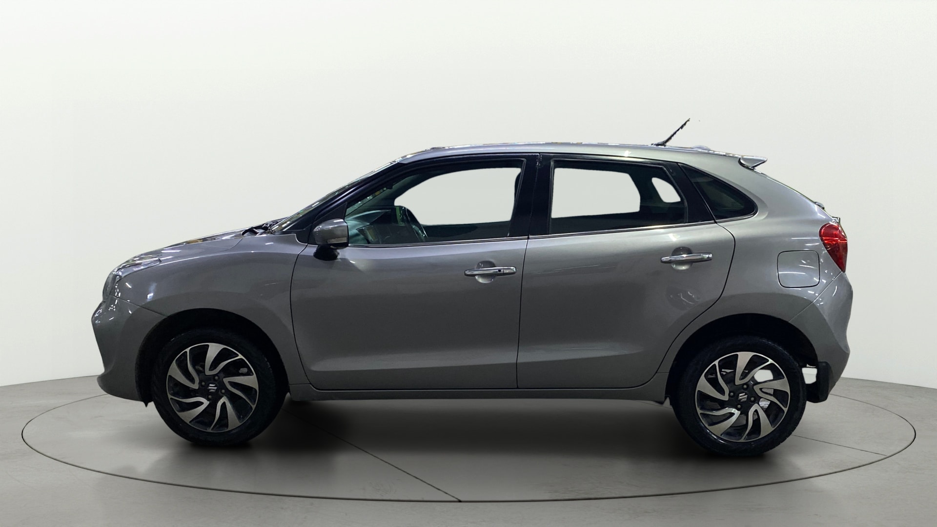 View 2019 Maruti Suzuki 1000 Base Variant Image 26 Used 2019 Maruti Suzuki 1000 Base Variant Image 26