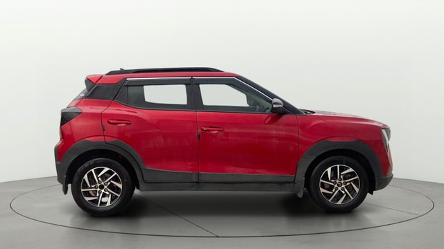 View Mahindra XUV 3XO Image 28 Used Mahindra XUV 3XO Image 28