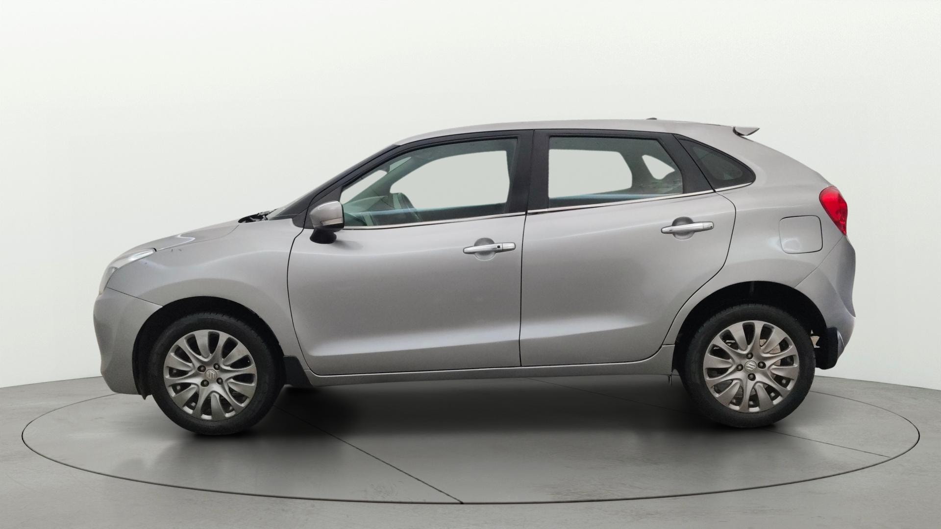 View 2018 Maruti Suzuki 1000 Base Variant Image 5 Used 2018 Maruti Suzuki 1000 Base Variant Image 5