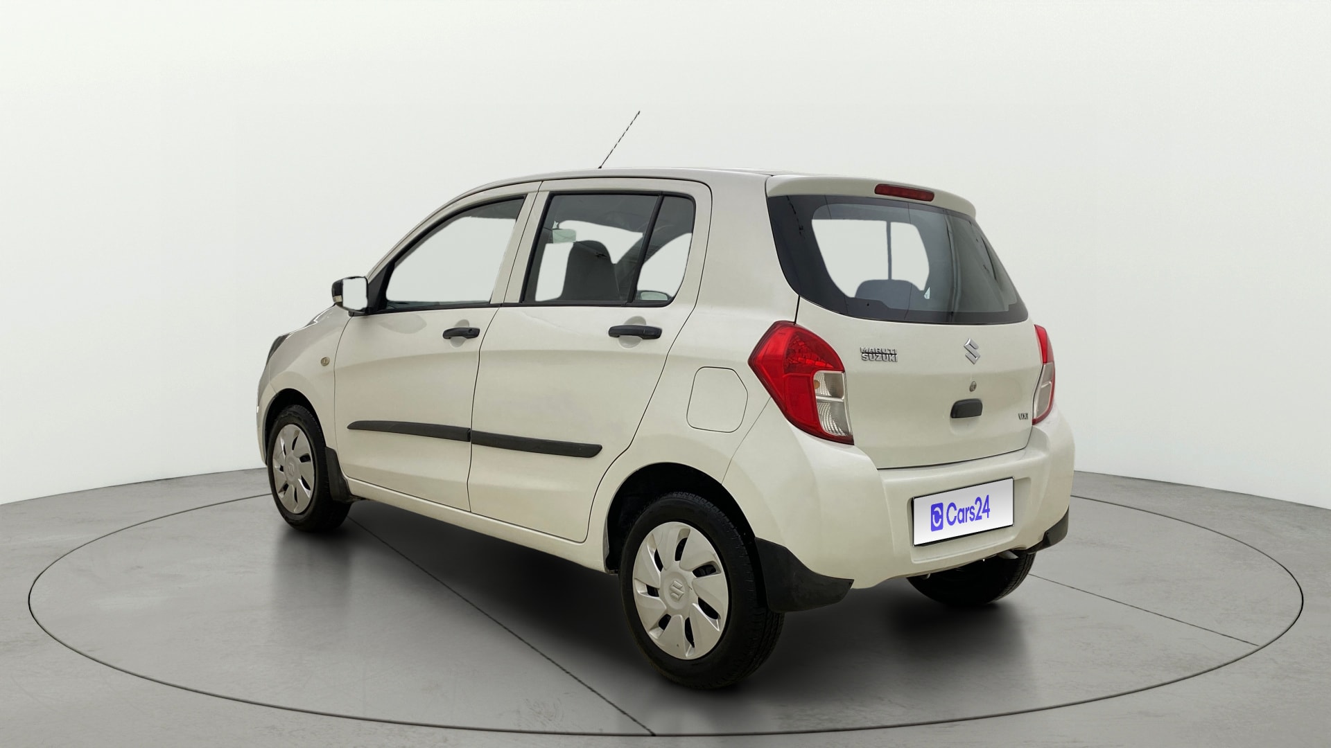 View 2015 Maruti Suzuki 1000 Base Variant Image 2 Used 2015 Maruti Suzuki 1000 Base Variant Image 2