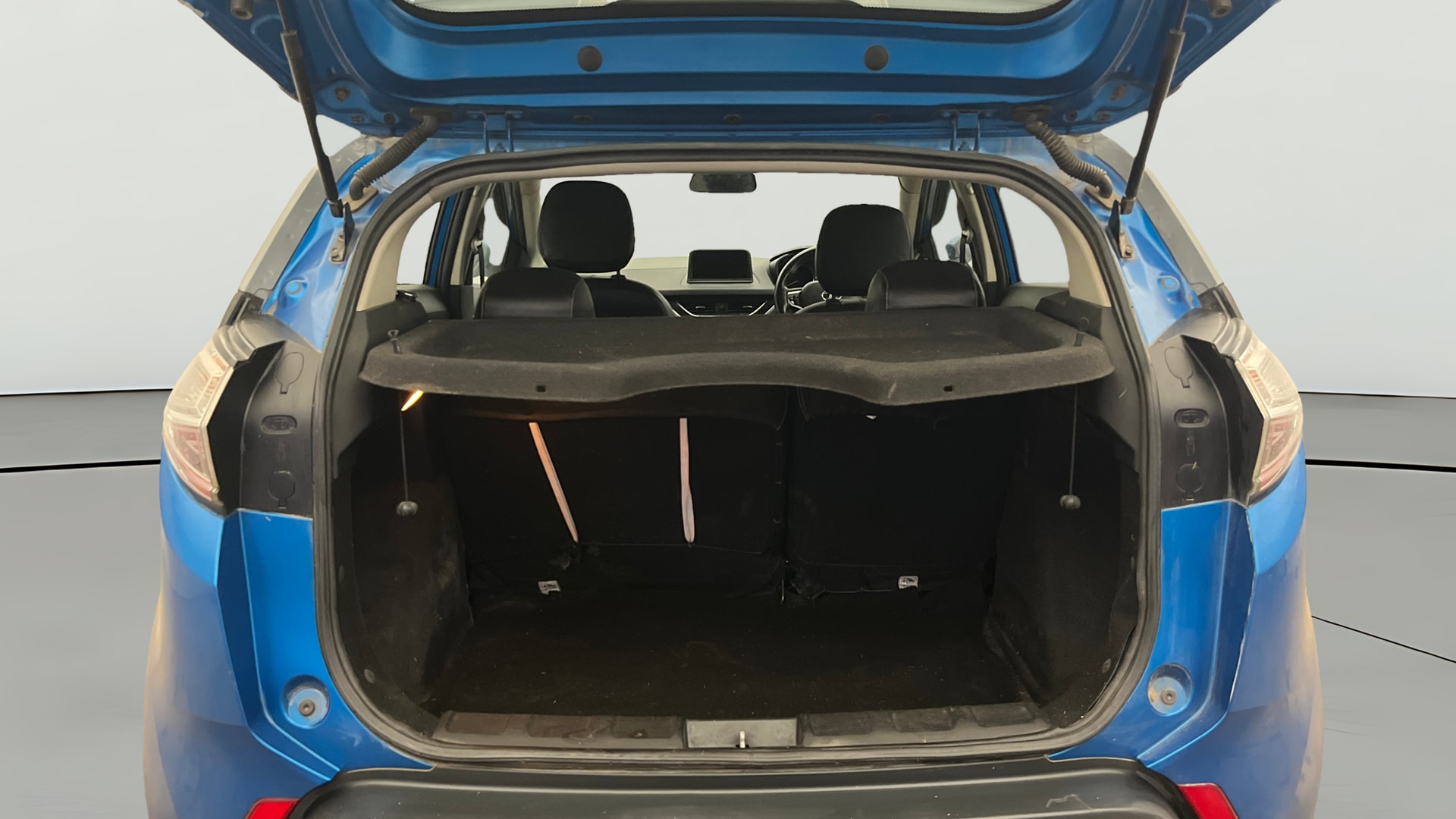 View 2018 Tata Nexon Revotron XE Image 40 Used 2018 Tata Nexon Revotron XE Image 40