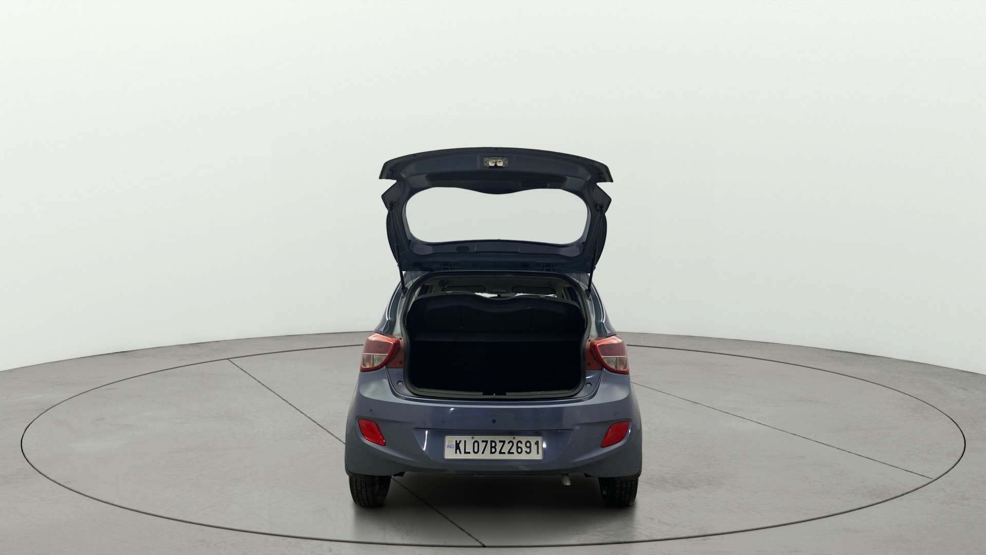 View 2014 Hyundai Grand i10 Sportz 1.2 Kappa Image 33 Used 2014 Hyundai Grand i10 Sportz 1.2 Kappa Image 33