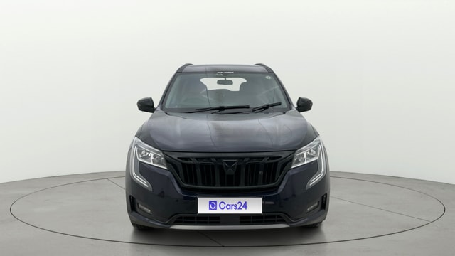 View Mahindra XUV700 Image 1 Used Mahindra XUV700 Image 1