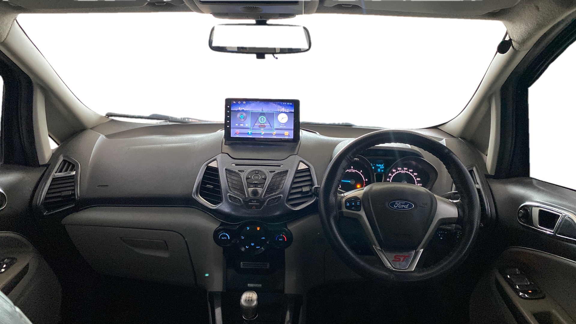 View 2014 Ford EcoSport 1.5 TDCi Diesel Ambiente BS IV Image 15 Used 2014 Ford EcoSport 1.5 TDCi Diesel Ambiente BS IV Image 15