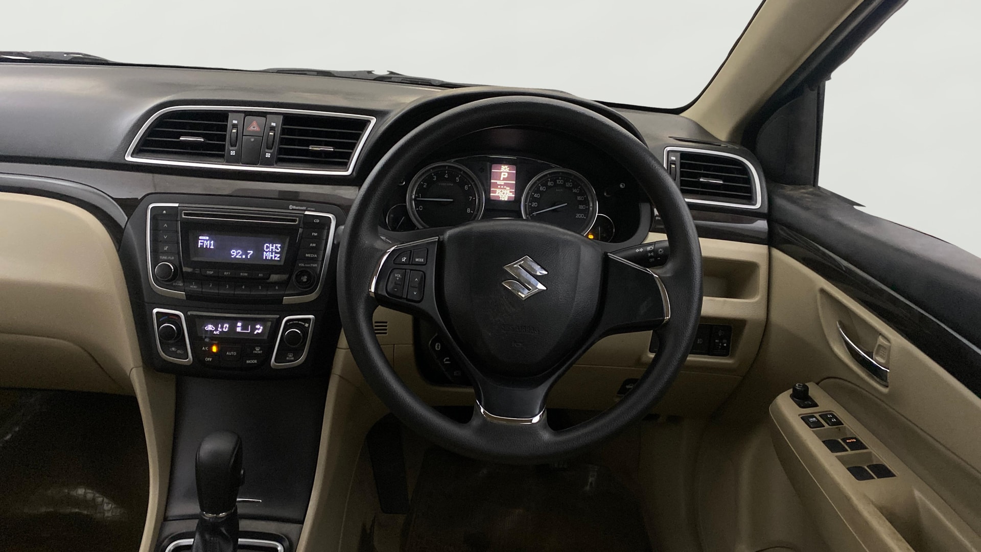 View 2016 Maruti Suzuki 1000 Base Variant Image 12 Used 2016 Maruti Suzuki 1000 Base Variant Image 12