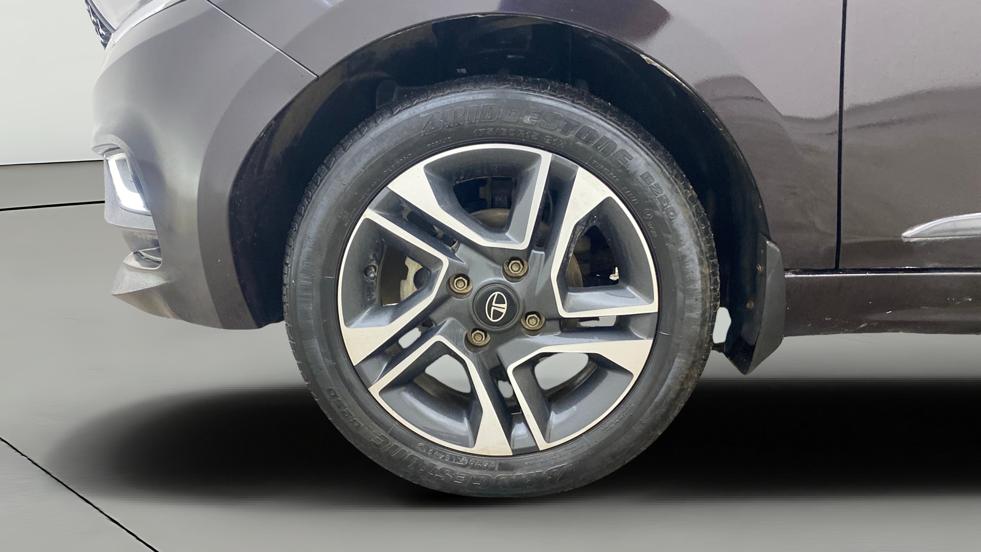 View 2022 Tata Tiago Revotorq XB Image 27 Used 2022 Tata Tiago Revotorq XB Image 27