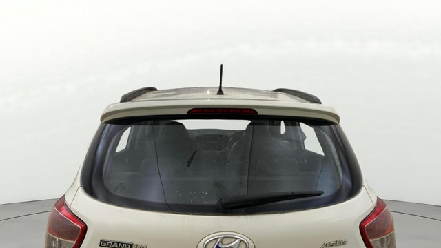 View Hyundai Grand i10 Image 4 Used Hyundai Grand i10 Image 4