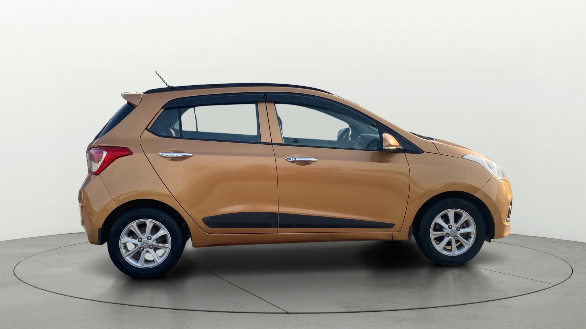 View 2014 Hyundai Grand i10 Asta AT 1.2 Kappa VTVT Image 8 Used 2014 Hyundai Grand i10 Asta AT 1.2 Kappa VTVT Image 8