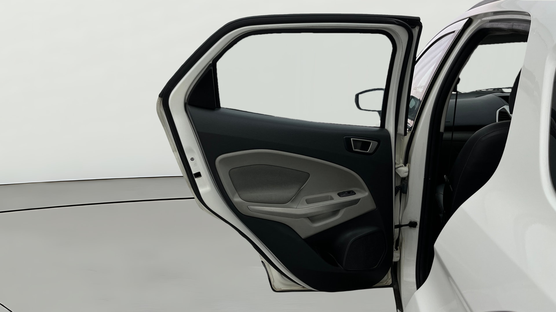 View 2014 Ford EcoSport 1.5 TDCi Diesel Ambiente BS IV Image 22 Used 2014 Ford EcoSport 1.5 TDCi Diesel Ambiente BS IV Image 22