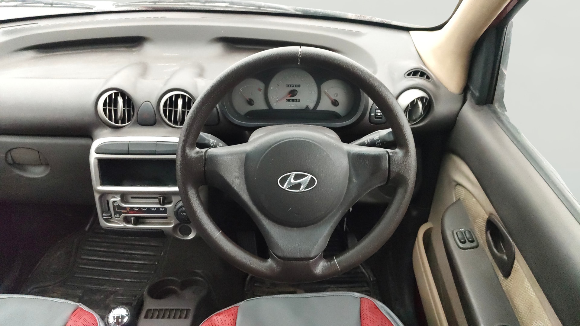 View 2013 Hyundai Santro Xing GL Plus Image 20 Used 2013 Hyundai Santro Xing GL Plus Image 20