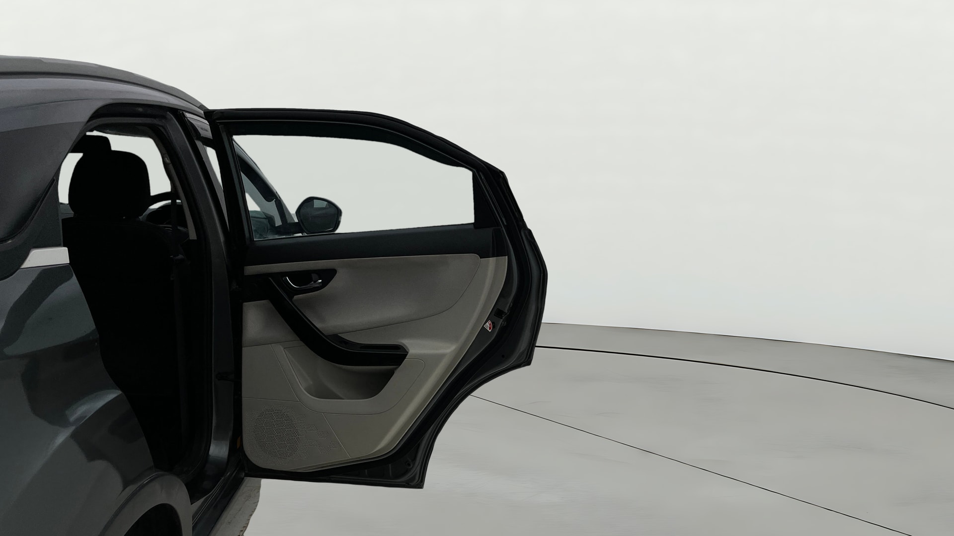 View 2021 Tata Nexon Revotron XZ Image 7 Used 2021 Tata Nexon Revotron XZ Image 7