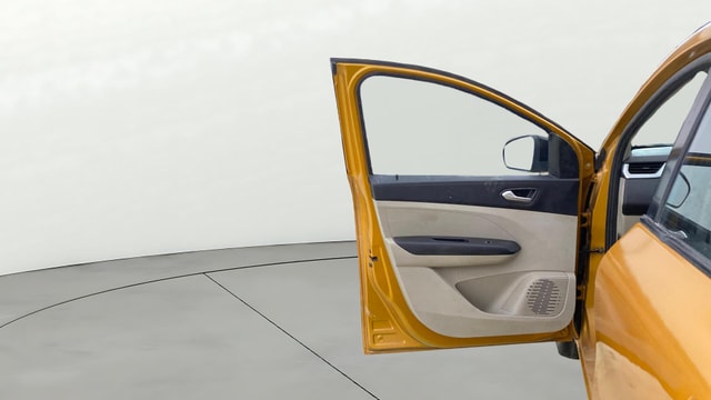 View Renault Triber Image 32 Used Renault Triber Image 32