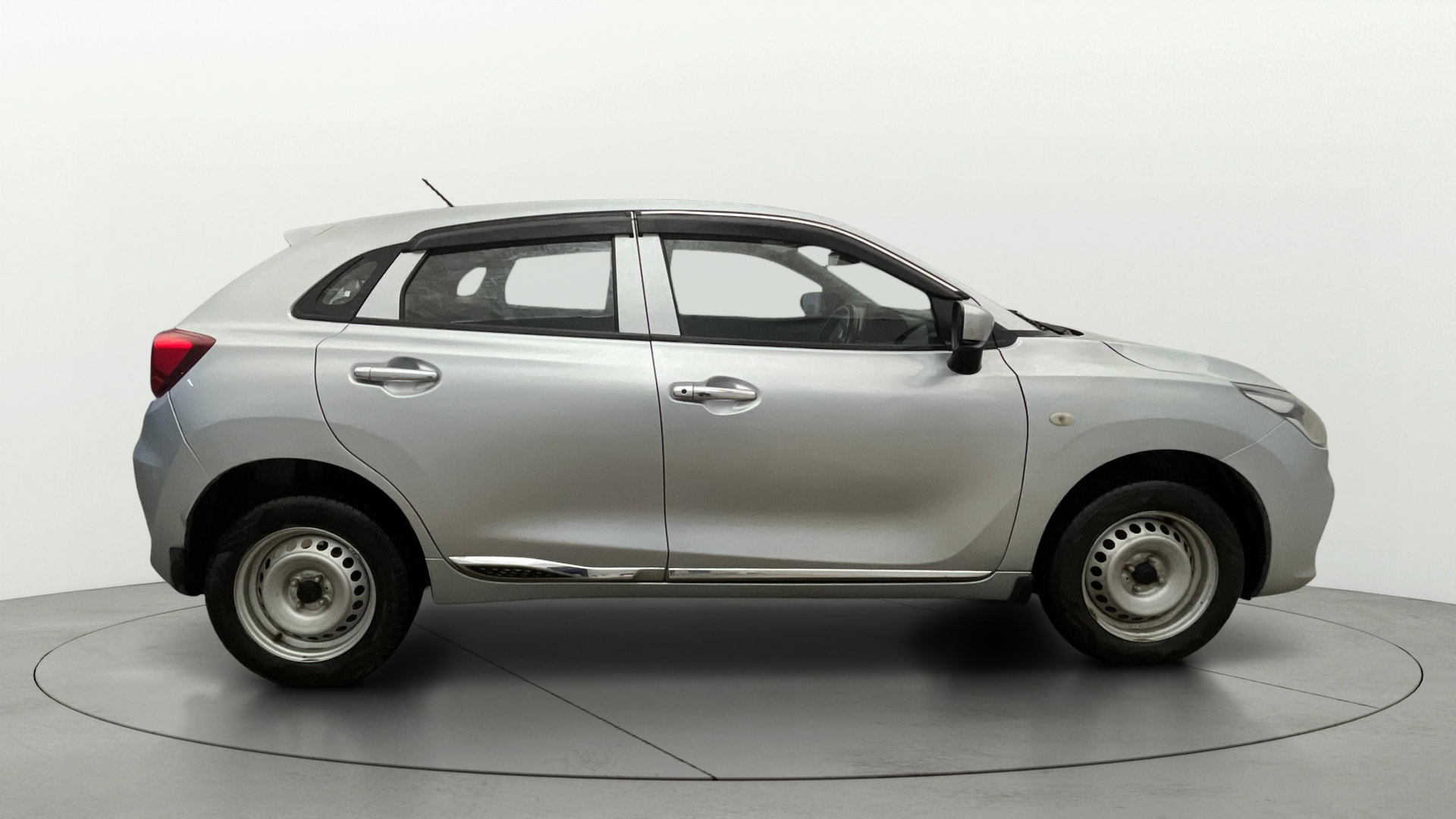 View 2023 Maruti Suzuki 1000 Base Variant Image 8 Used 2023 Maruti Suzuki 1000 Base Variant Image 8