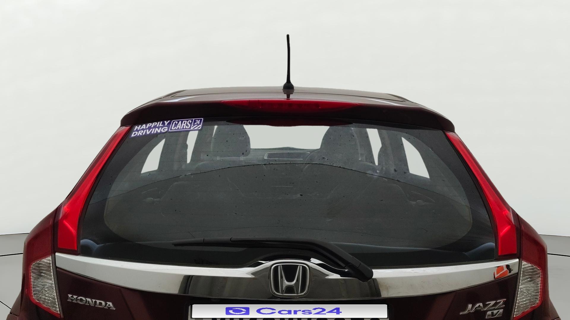 View 2016 Honda Jazz E MT Diesel Image 4 Used 2016 Honda Jazz E MT Diesel Image 4
