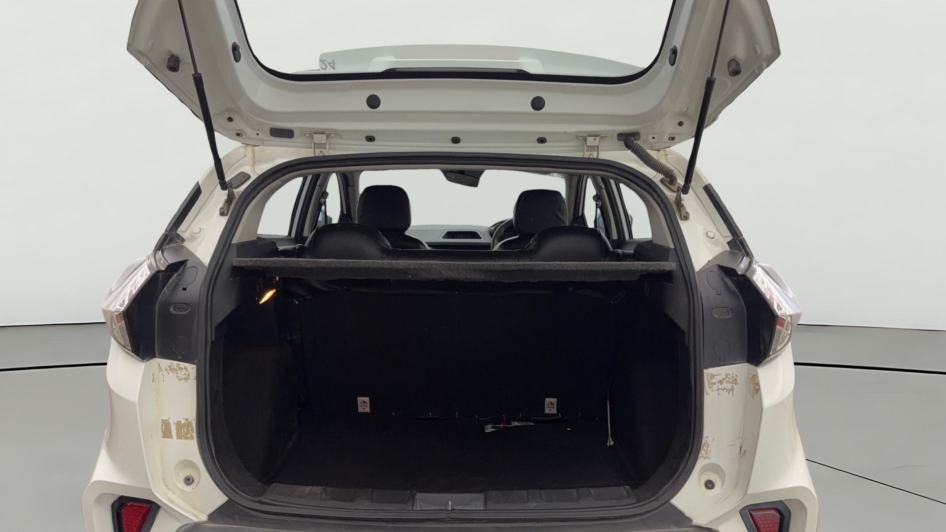 View 2021 Tata Nexon Revotron XE Image 37 Used 2021 Tata Nexon Revotron XE Image 37