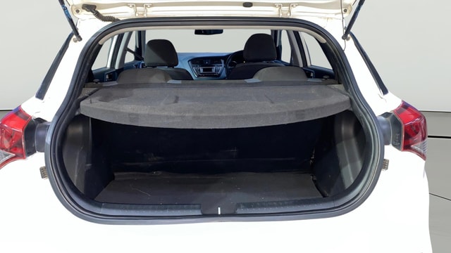 View Hyundai i20 Active Image 37 Used Hyundai i20 Active Image 37