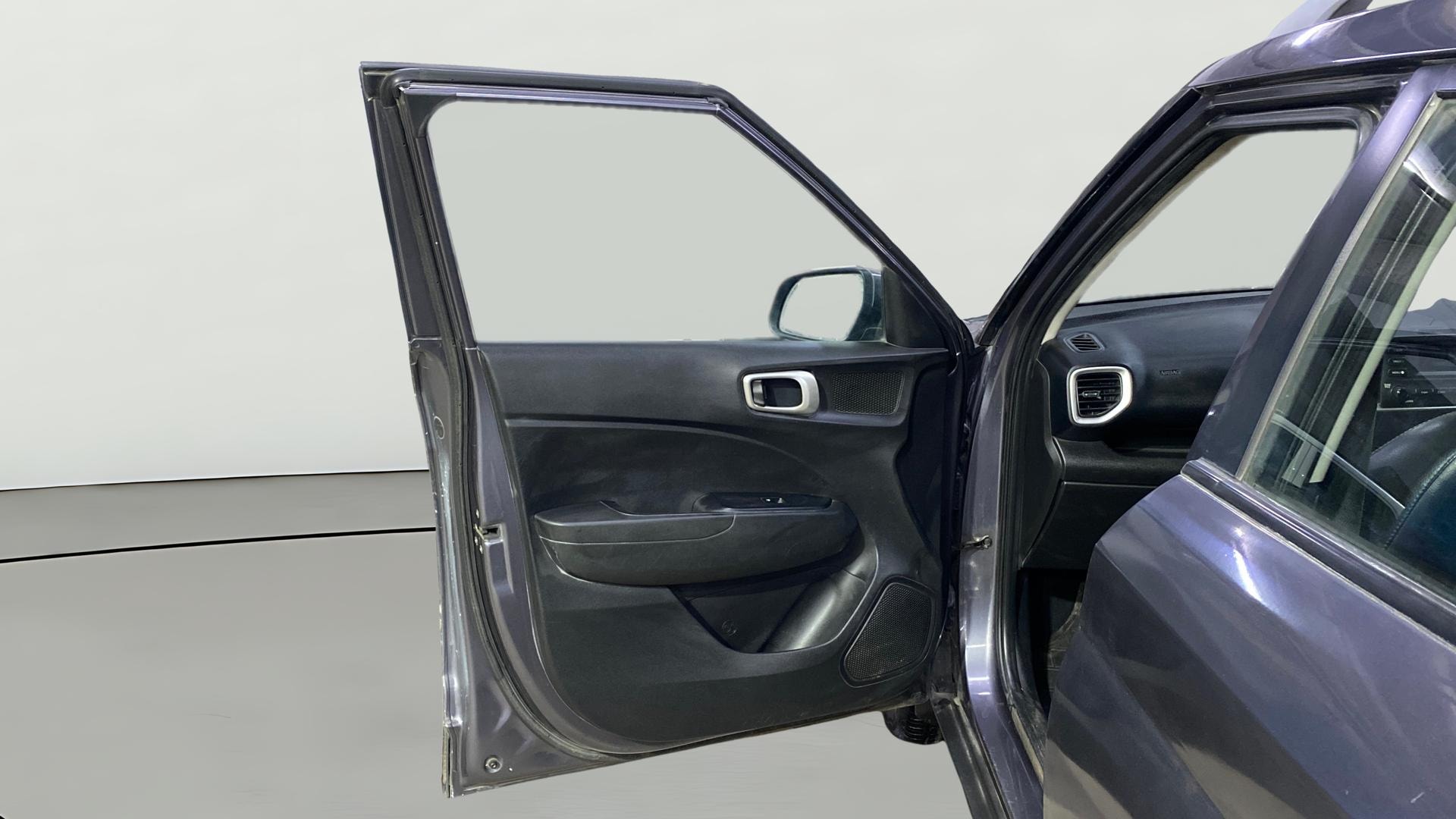 View 2019 Hyundai Venue E 1.2 Petrol BS IV Image 30 Used 2019 Hyundai Venue E 1.2 Petrol BS IV Image 30
