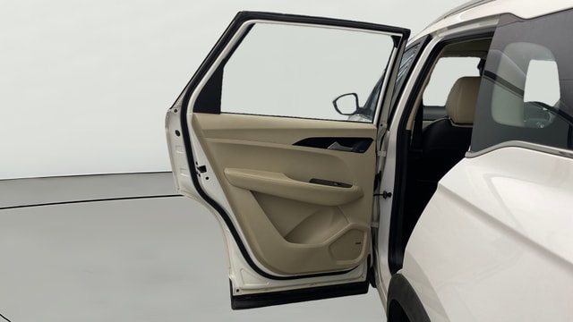 View MG Hector Image 15 Used MG Hector Image 15