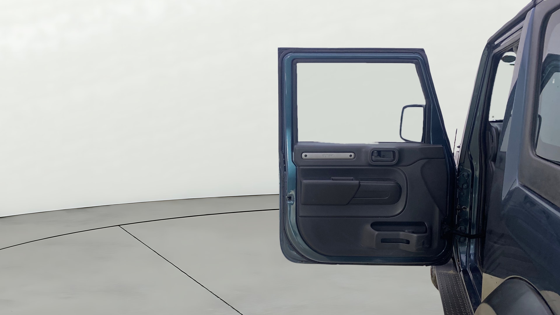 View 2023 Mahindra Thar AX Standard Manual Soft Top 6 Seater Image 29 Used 2023 Mahindra Thar AX Standard Manual Soft Top 6 Seater Image 29