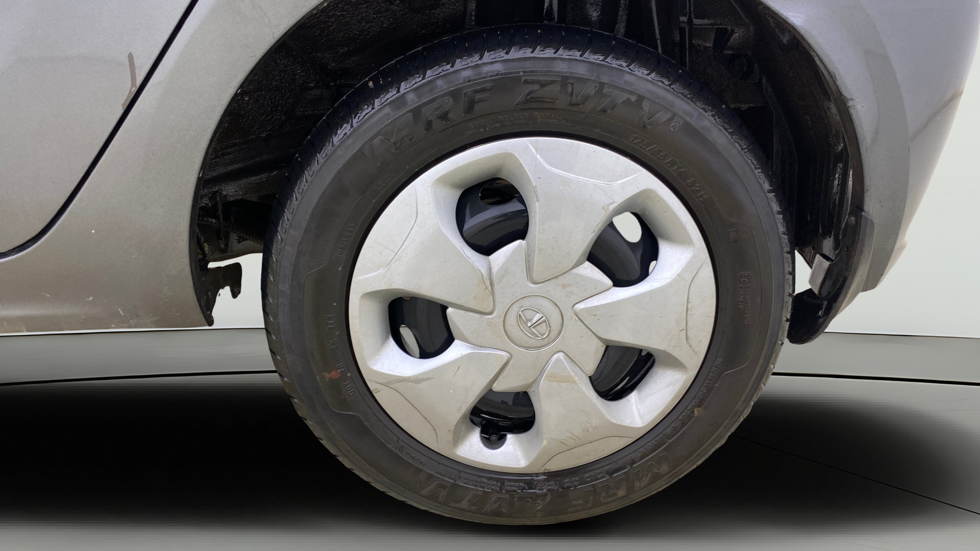 View 2022 Tata Tiago Revotorq XB Image 11 Used 2022 Tata Tiago Revotorq XB Image 11