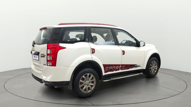 View Mahindra XUV500 Image 48 Used Mahindra XUV500 Image 48