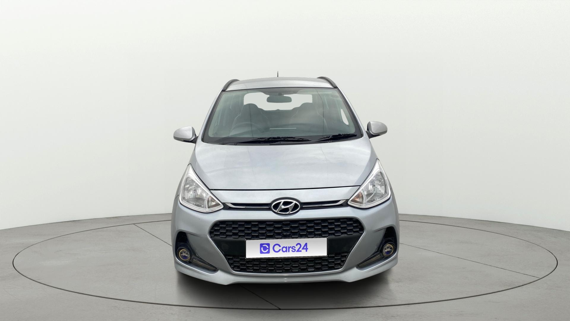 View 2019 Hyundai Grand i10 1.2 Sportz AT Petrol Image 1 Used 2019 Hyundai Grand i10 1.2 Sportz AT Petrol Image 1