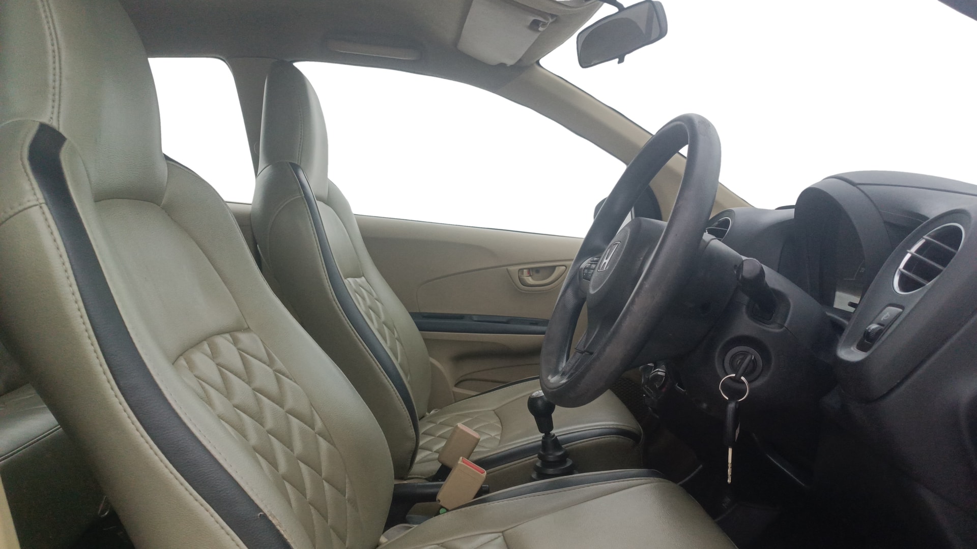 View 2015 Honda Amaze E MT Petrol BS IV Image 25 Used 2015 Honda Amaze E MT Petrol BS IV Image 25