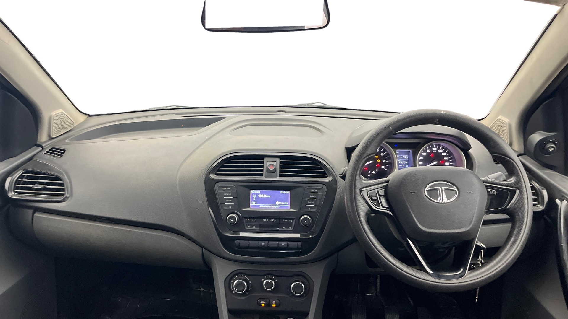 View 2018 Tata Tigor XT Petrol Image 28 Used 2018 Tata Tigor XT Petrol Image 28