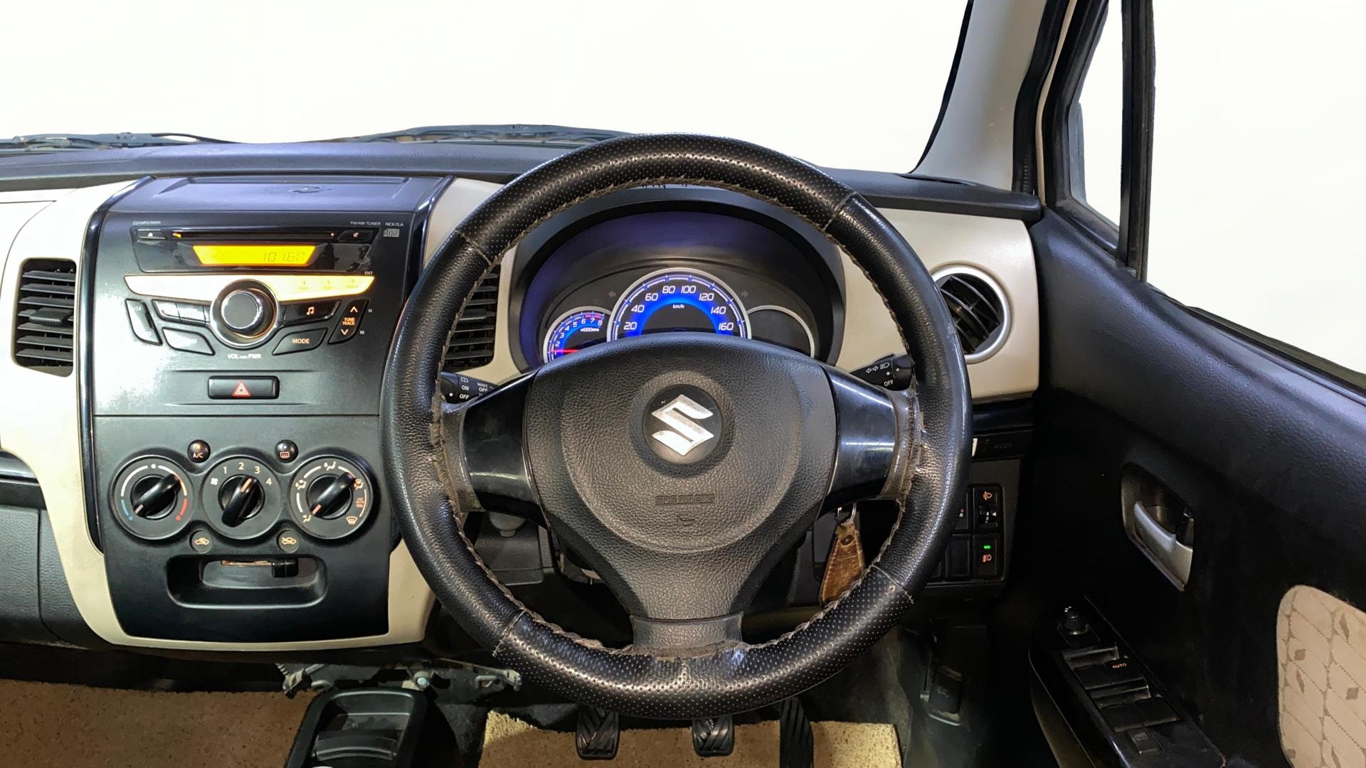 View 2018 Maruti Suzuki 1000 Base Variant Image 20 Used 2018 Maruti Suzuki 1000 Base Variant Image 20