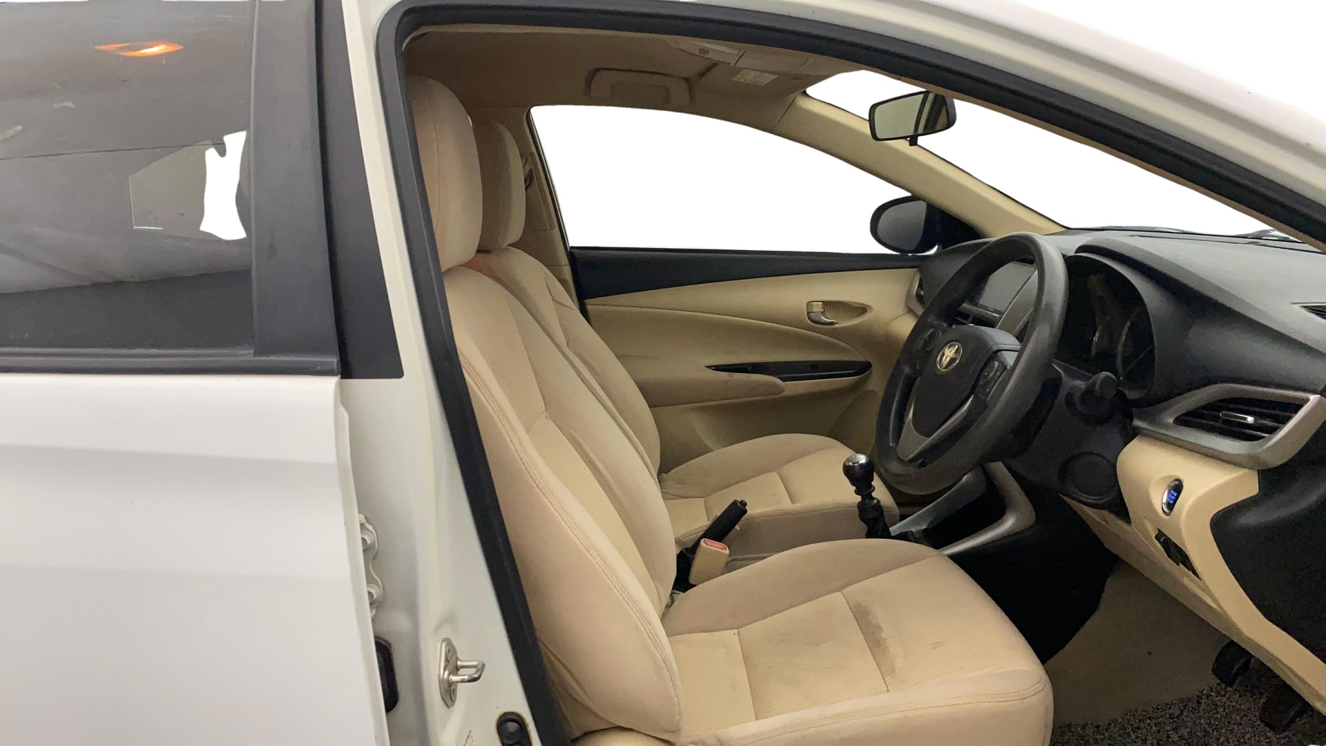 View 2019 Toyota Yaris G MT Image 16 Used 2019 Toyota Yaris G MT Image 16