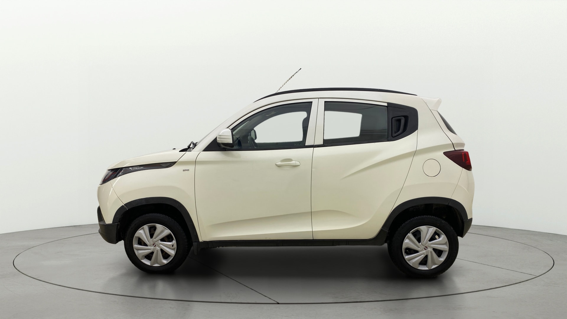 Used 2017 Mahindra KUV100 Used 2017 Mahindra KUV100