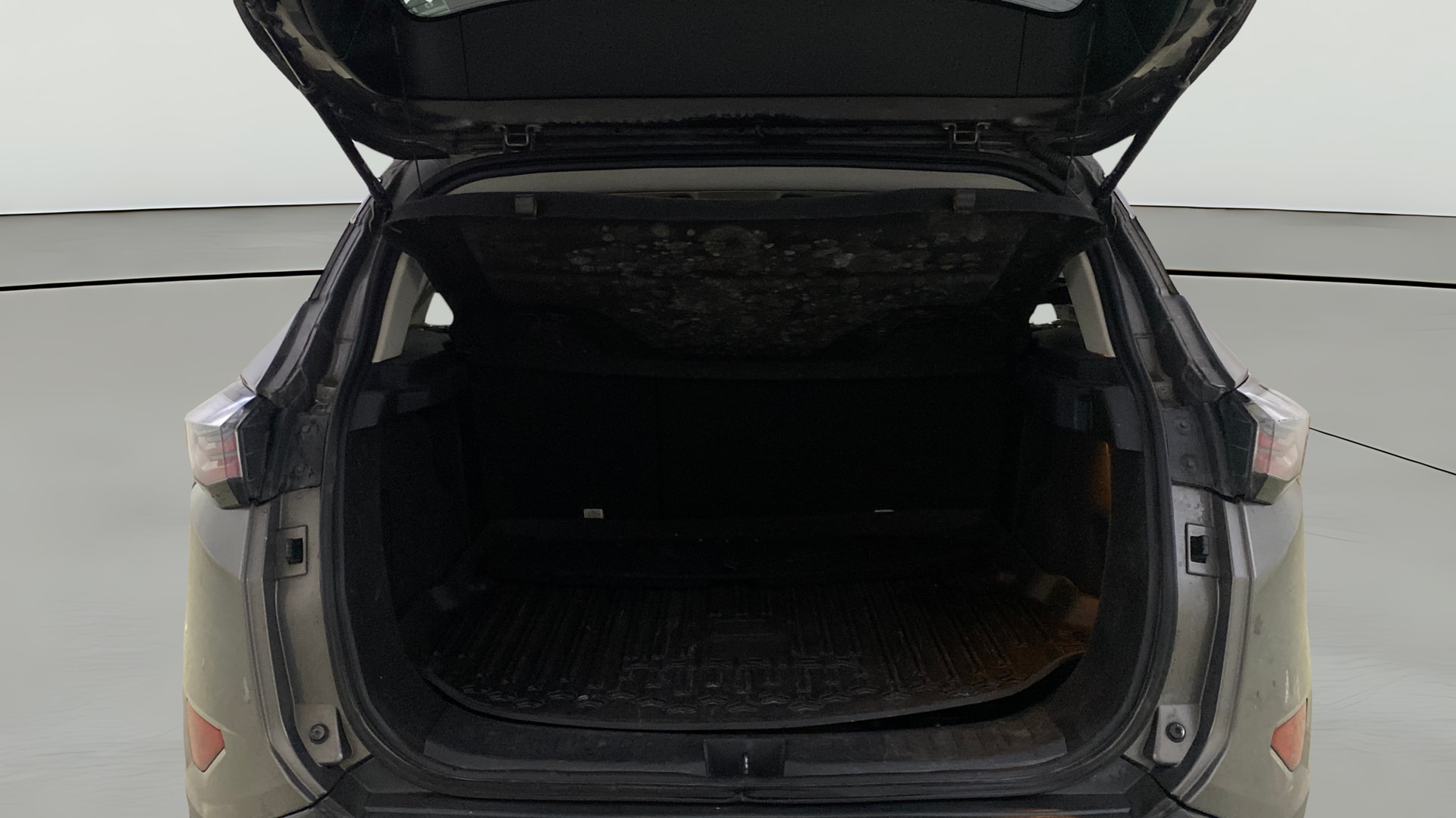 View 2019 Tata Harrier XE Image 38 Used 2019 Tata Harrier XE Image 38