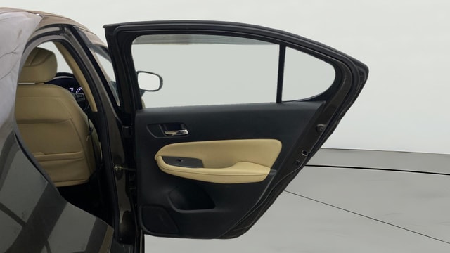 View Honda City ZX Image 6 Used Honda City ZX Image 6