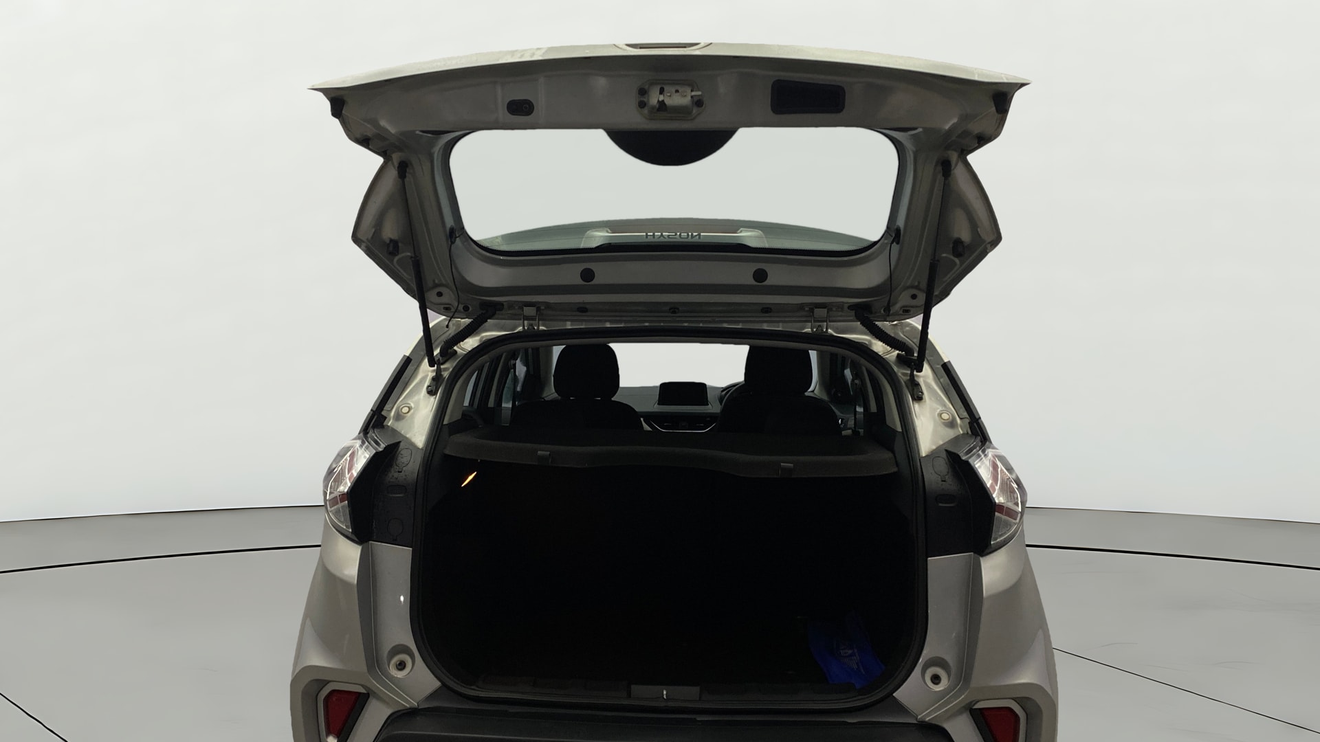 View 2020 Tata Nexon XZA Plus Diesel Image 16 Used 2020 Tata Nexon XZA Plus Diesel Image 16