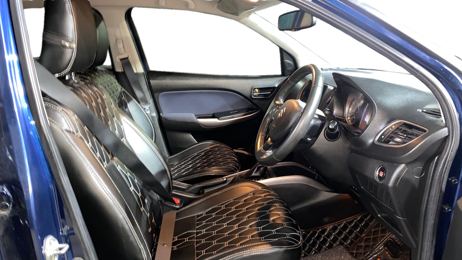 View 2019 Maruti Suzuki 1000 Base Variant Image 26 Used 2019 Maruti Suzuki 1000 Base Variant Image 26