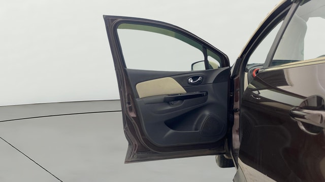 View Renault Captur Image 38 Used Renault Captur Image 38