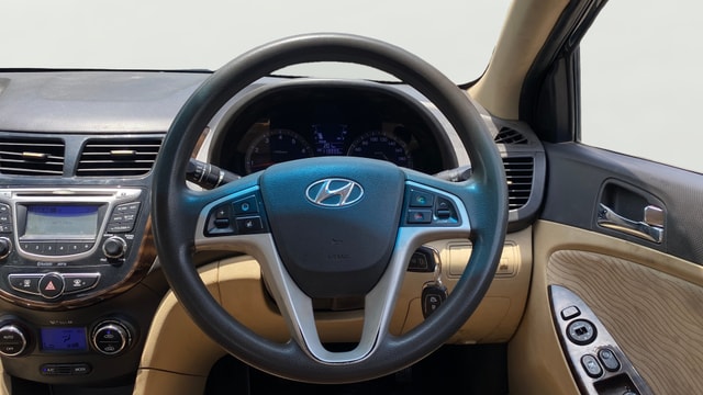View Hyundai Fluidic Verna Image 13 Used Hyundai Fluidic Verna Image 13