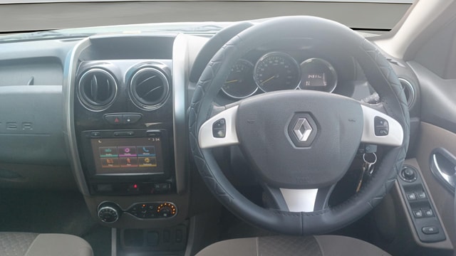 View Renault Duster Image 12 Used Renault Duster Image 12