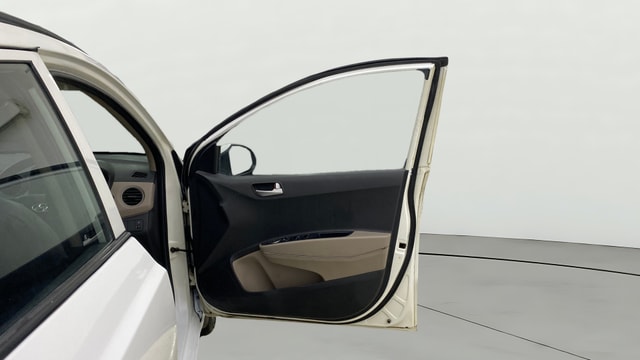 View Hyundai Grand i10 Image 44 Used Hyundai Grand i10 Image 44