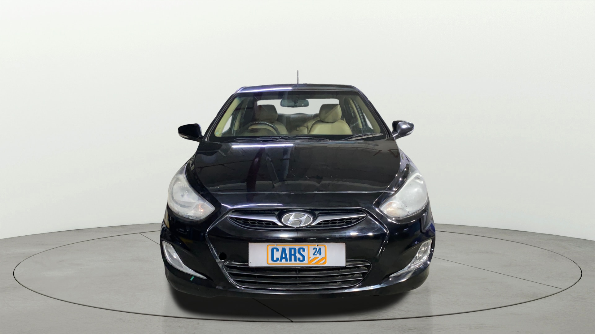View 2015 Hyundai Fluidic Verna 1.4 VTVT CX Image 1 Used 2015 Hyundai Fluidic Verna 1.4 VTVT CX Image 1