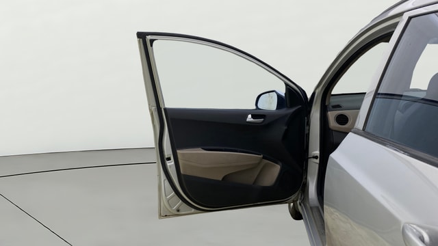 View Hyundai Grand i10 Image 30 Used Hyundai Grand i10 Image 30